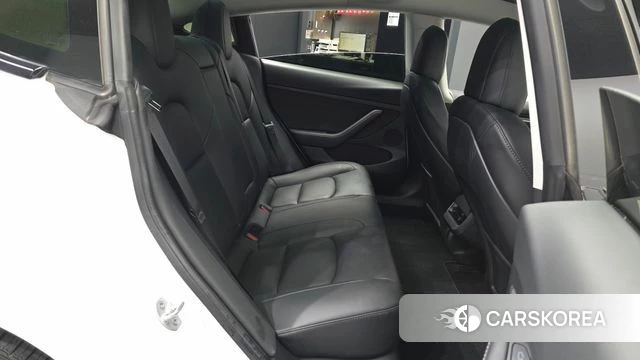 Tesla Model 3 2022 Белый из Кореи, фото 2