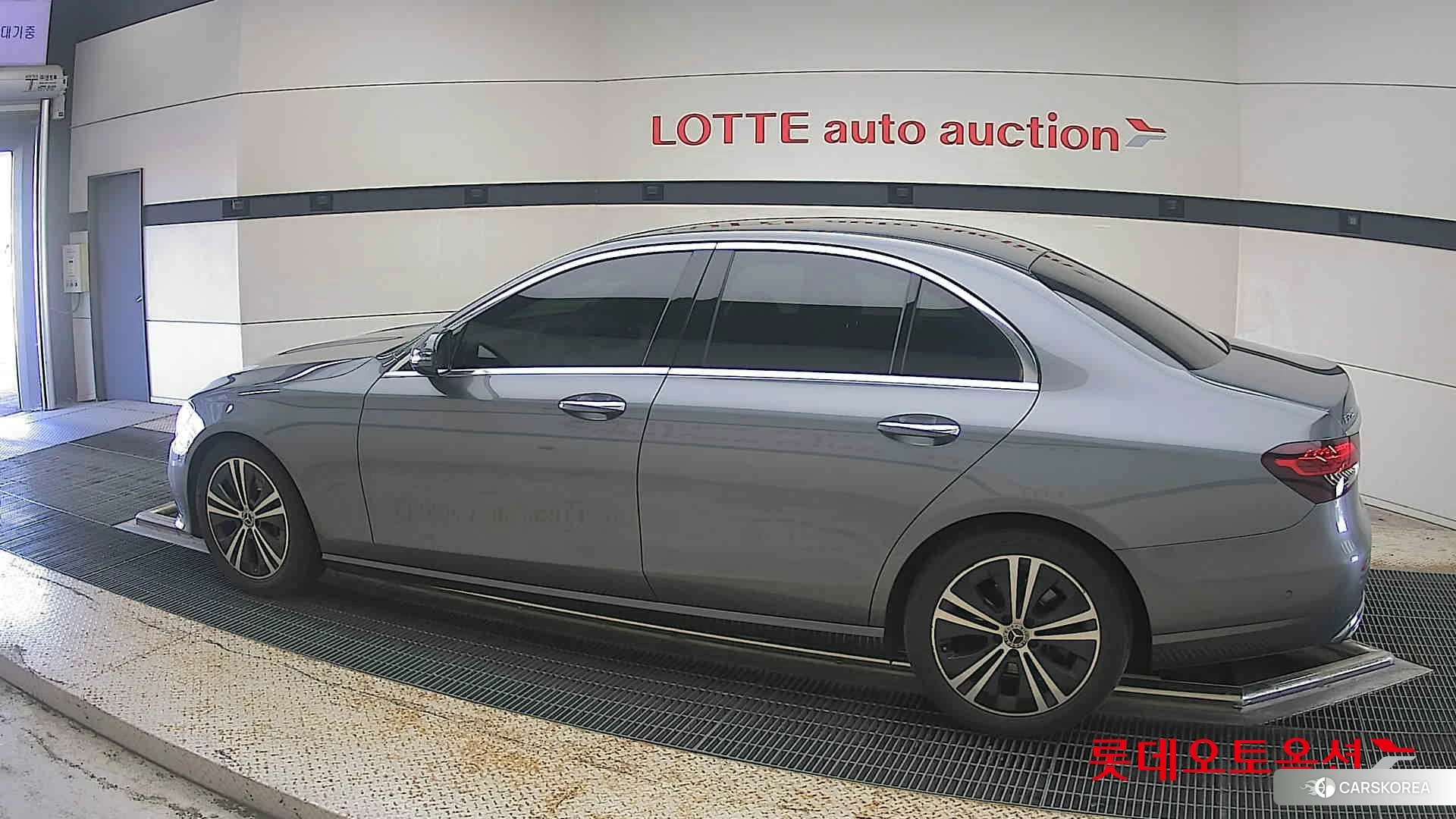Mercedes-Benz Mercedes-Benz E250 id 4989968 из Кореи 2