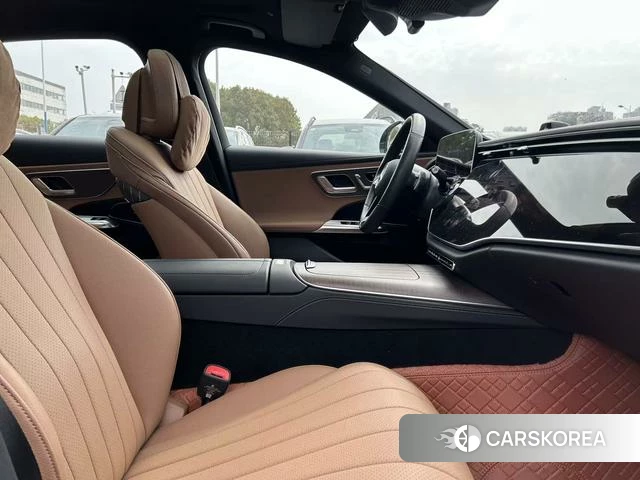 Mercedes-Benz E-Class 2024 Черный из Китая, фото 2