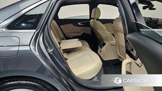 Audi A4 (B9) 2021 Серый из Кореи, фото 2