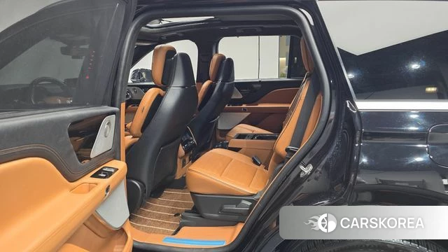 Lincoln Aviator 2nd generation 2022 Черный из Кореи, фото 2