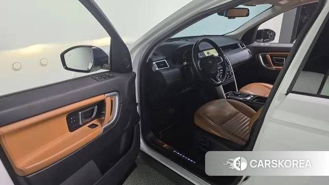 Land Rover Discovery Sports 2019 Белый из Кореи, фото 2