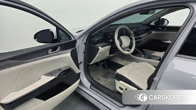 Kia The New K5 Hybrid 3rd generation 2024 Серебристо-серый из Кореи, фото 2