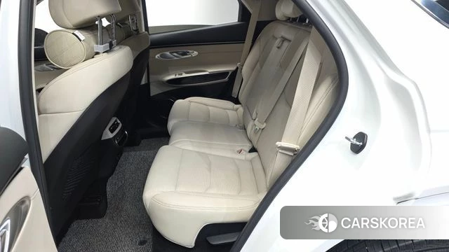 Genesis GV70 2023 Белый из Кореи, фото 2