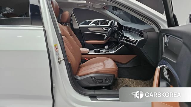 Audi A6 (C8) 2021 Белый из Кореи, фото 3