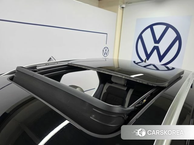 Volkswagen T-Roc 2022 Белый из Кореи, фото 2