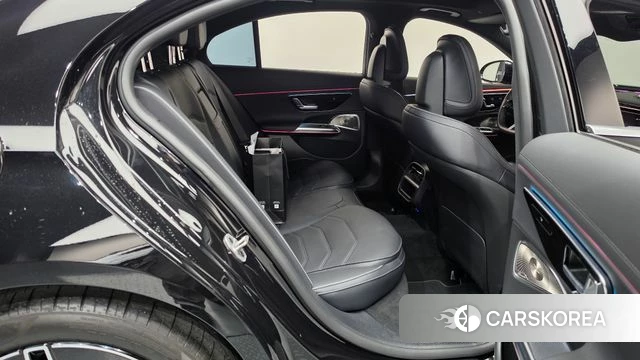 Mercedes-Benz E-Class W214 2025 Черный из Кореи, фото 2