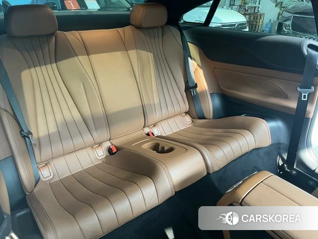 Mercedes-Benz E-Class 2021 Белый из Китая, фото 2