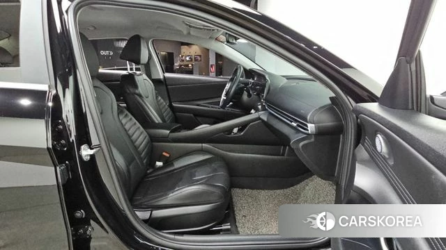 Hyundai Avante (CN7) 2021 Черный из Кореи, фото 2