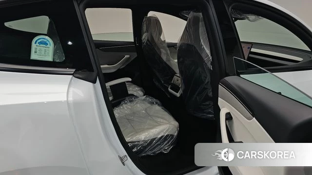Tesla Model Y 2026 Белый из Кореи, фото 2