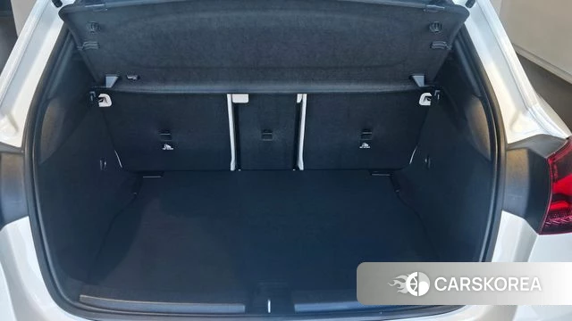 Mercedes-Benz A-Class W177 2024 Белый из Кореи, фото 2