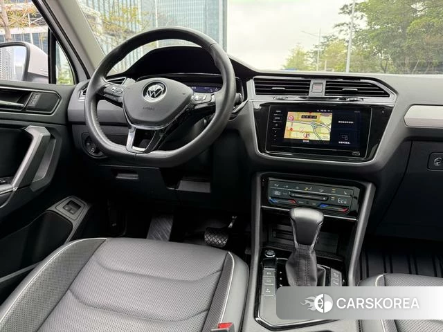 Volkswagen Tiguan L 2021 Белый из Китая, фото 2