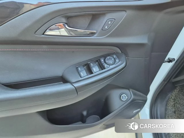 Chevrolet (GM Daewoo) Trailblazer 2023 Черный из Кореи, фото 2
