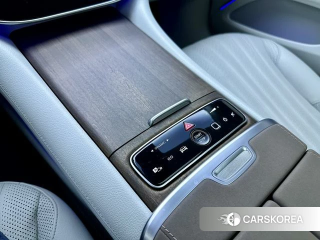 Mercedes-Benz EQS 2022 Черный из Китая, фото 2