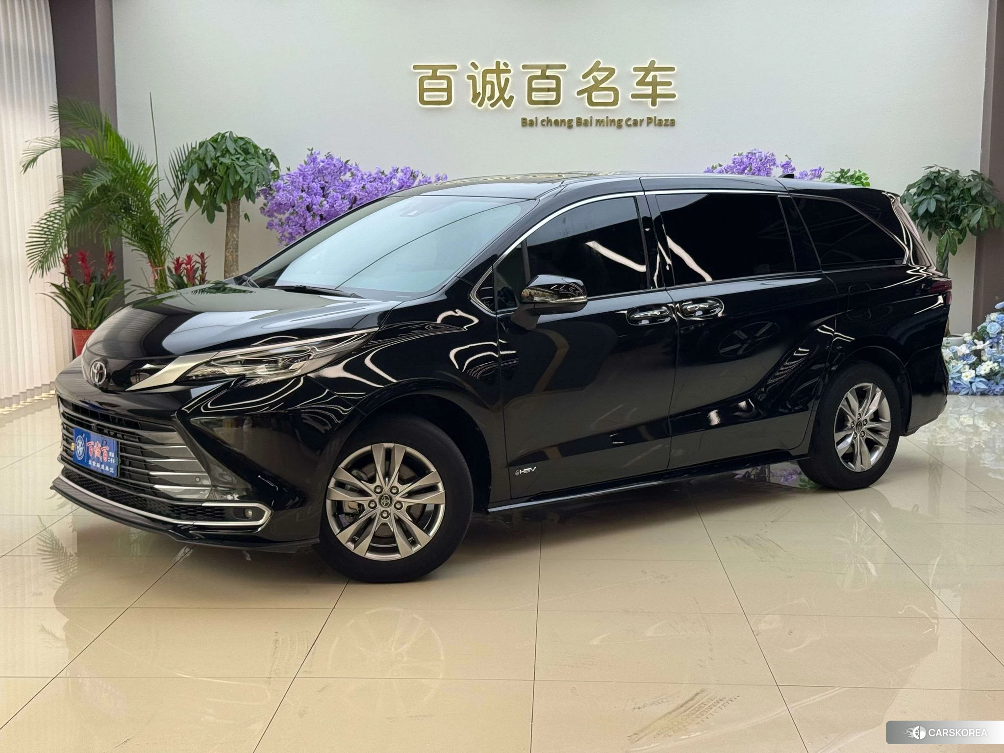 Toyota Sienna 2024 Черный из Китая, фото 2