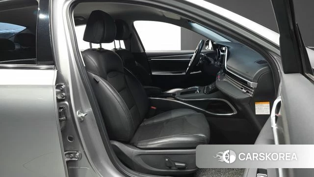 Hyundai The New Grandeur IG Hybrid 2021 Серебристо-серый из Кореи, фото 2