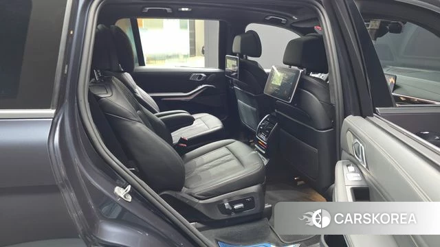 BMW X7 (G07) 2022 Серый из Кореи, фото 2