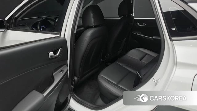 Hyundai The New Kona 2021 Белый из Кореи, фото 2