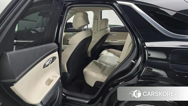Genesis GV70 2024 Черный из Кореи, фото 2