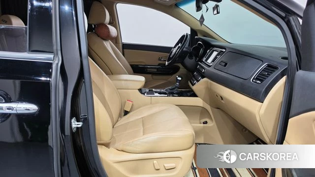 Kia The New Carnival 2018 Черный из Кореи, фото 2
