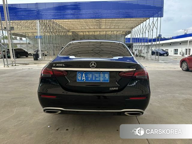 Mercedes-Benz E-Class 2021 Черный из Китая, фото 2
