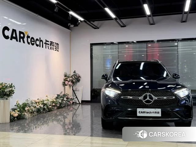 Mercedes-Benz GLC 2023 Зеленый из Китая, фото 2