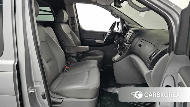 Hyundai The New Grand Starex 2021 Серебряный из Кореи, фото 2