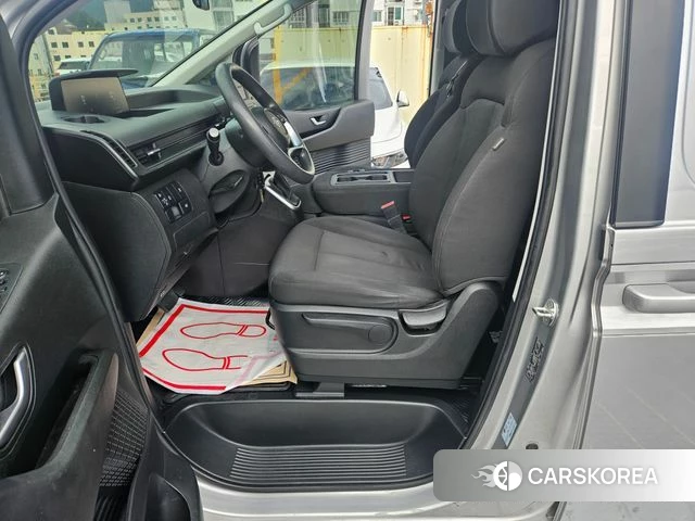 Hyundai Staria 2021 Серебряный из Кореи, фото 2