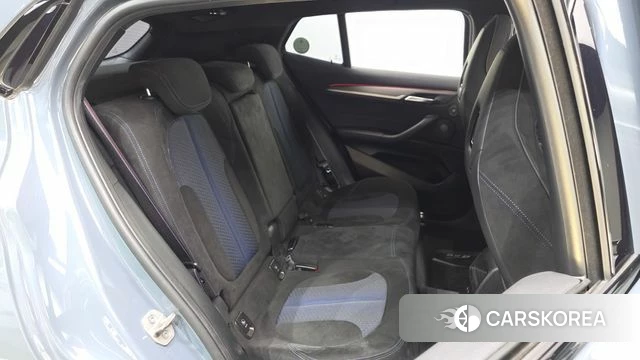 BMW X2 (F39) 2022 Небесно-голубой из Кореи, фото 2