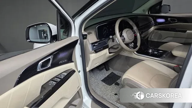 Kia Carnival 4th generation 2023 Белый из Кореи, фото 2