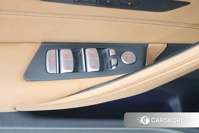 BMW 5 series 2022 Зеленый из Китая, фото 2