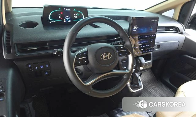 Hyundai Staria 2024 Черный из Кореи, фото 2