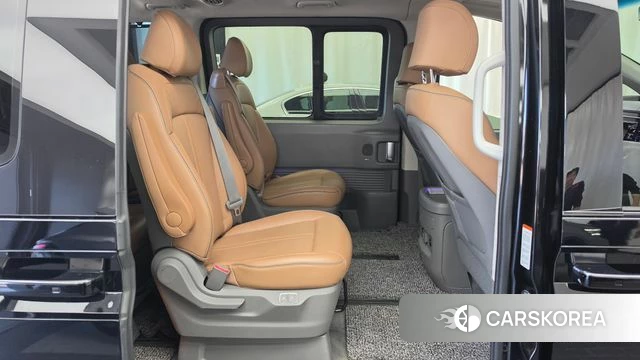 Hyundai Staria 2021 Черный из Кореи, фото 2