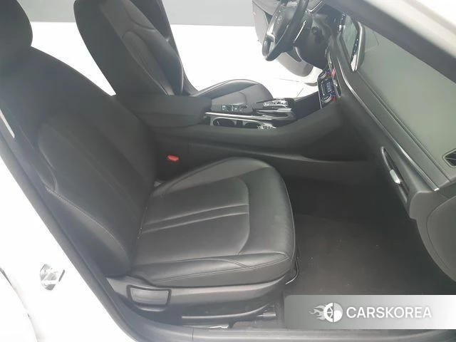 Hyundai Sonata (DN8) 2022 Белый из Кореи, фото 2