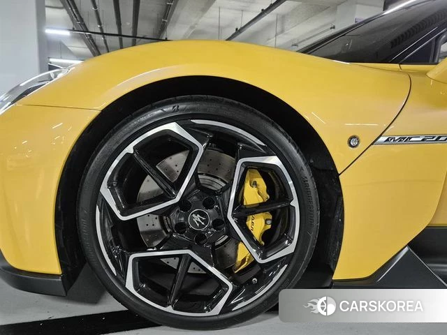 Maserati MC20 2023 Желтый из Кореи, фото 2