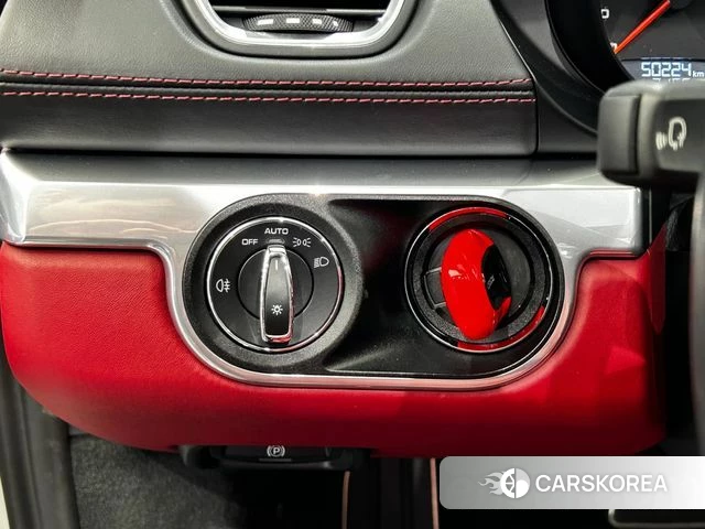 Porsche 718 Boxster 2020 Серебристо-серый из Кореи, фото 2