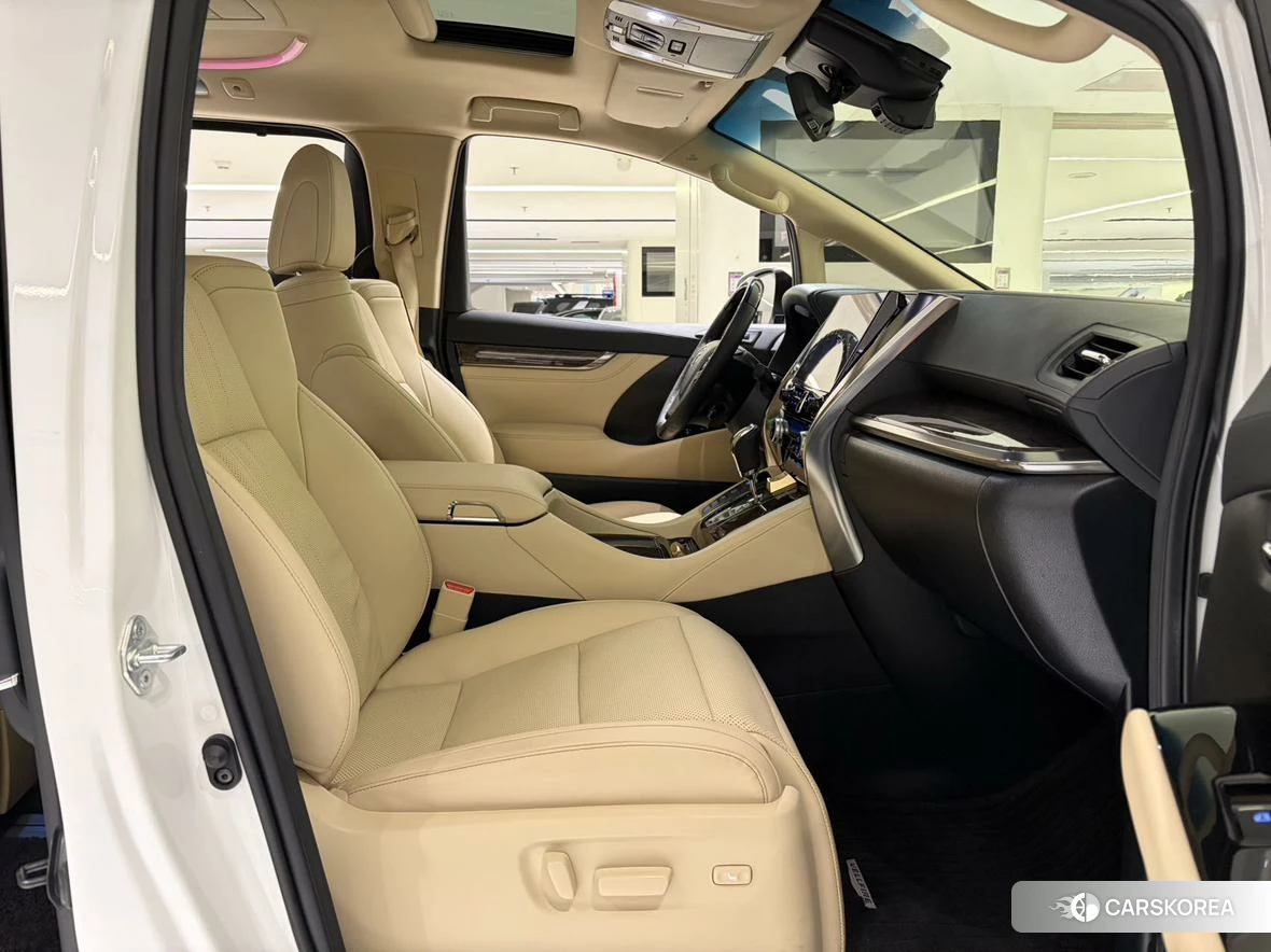 Toyota Vellfire 2020 Белый из Китая, фото 2