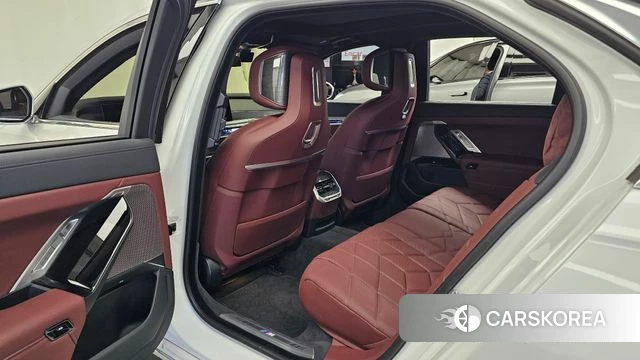 BMW 7 Series (G70) 2026 Белый из Кореи, фото 2