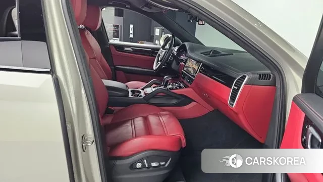 Porsche Cayenne (PO536) 2021 Серебристо-серый из Кореи, фото 2