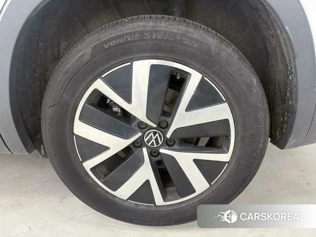 Volkswagen Tayron 2023 Белый из Китая, фото 2