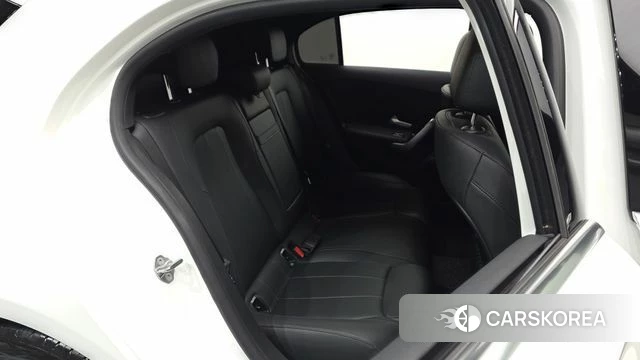 Mercedes-Benz A-Class W177 2022 Белый из Кореи, фото 2