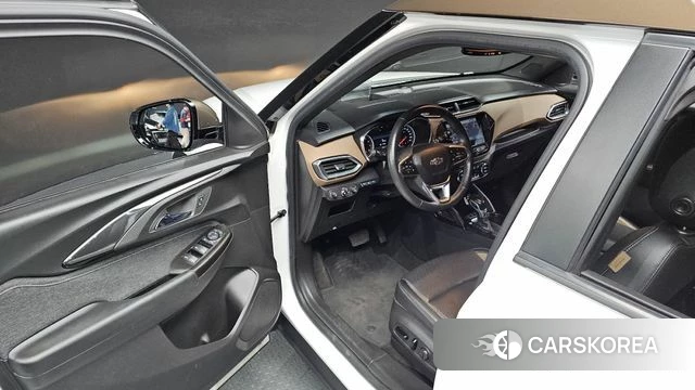 Chevrolet (GM Daewoo) Trailblazer 2021 Белый из Кореи, фото 2