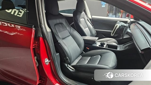 Tesla Model 3 2021 Красный из Кореи, фото 2