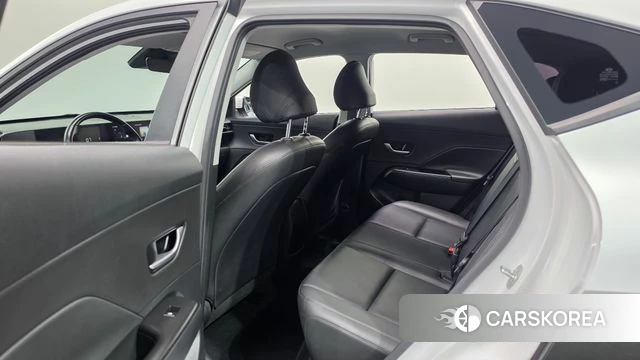 Hyundai Kona (SX2) 2023 Белый из Кореи, фото 2