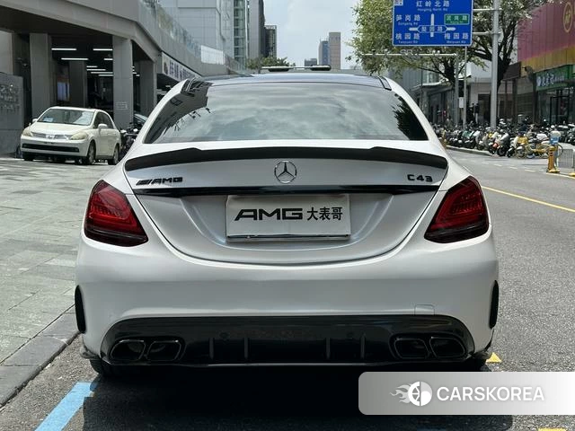 Mercedes-Benz AMG C-Class 2021 Белый из Китая, фото 2