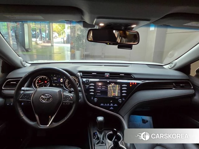Toyota Camry (XV70) 2019 Белый из Кореи, фото 2