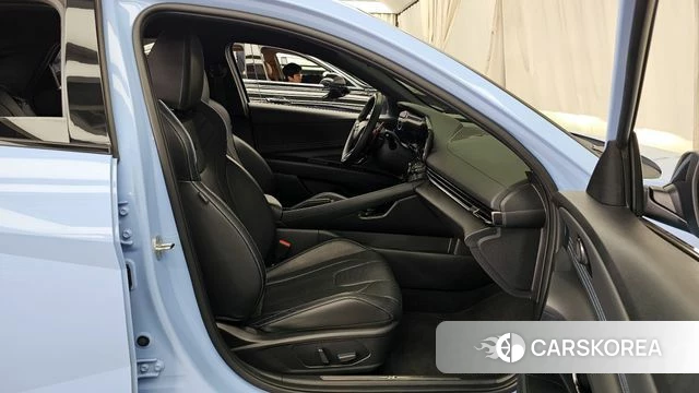 Hyundai Avante (CN7) 2021 Небесно-голубой из Кореи, фото 2