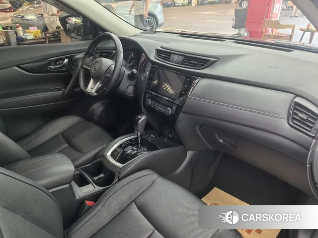 Nissan X-Trail 2021 Коричневый из Китая, фото 2