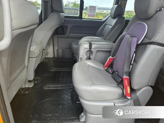 Hyundai The New Grand Starex 2018 Желтый из Кореи, фото 2
