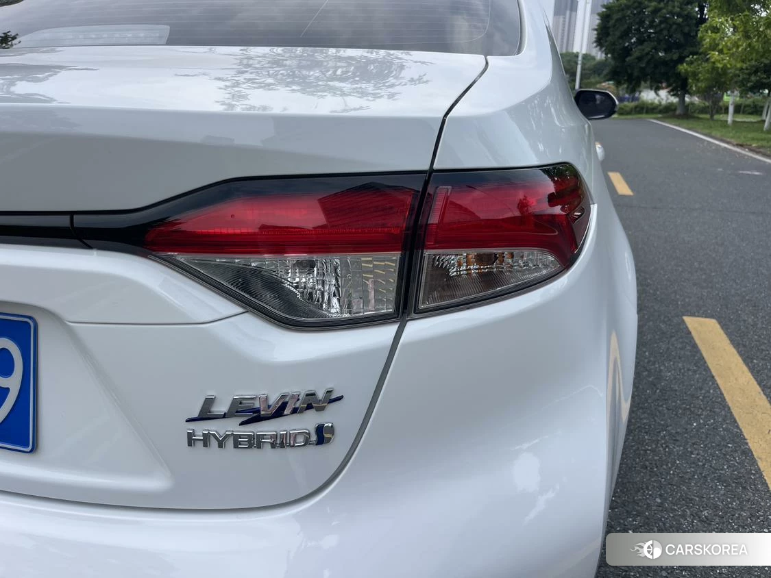 Toyota Levin 2020 Белый из Китая, фото 2